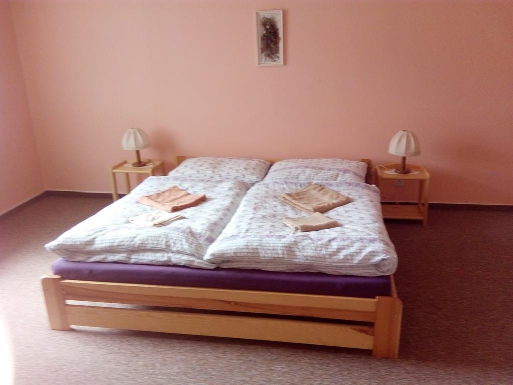 U Slunecne brany Františkovy Lázně Exterior foto